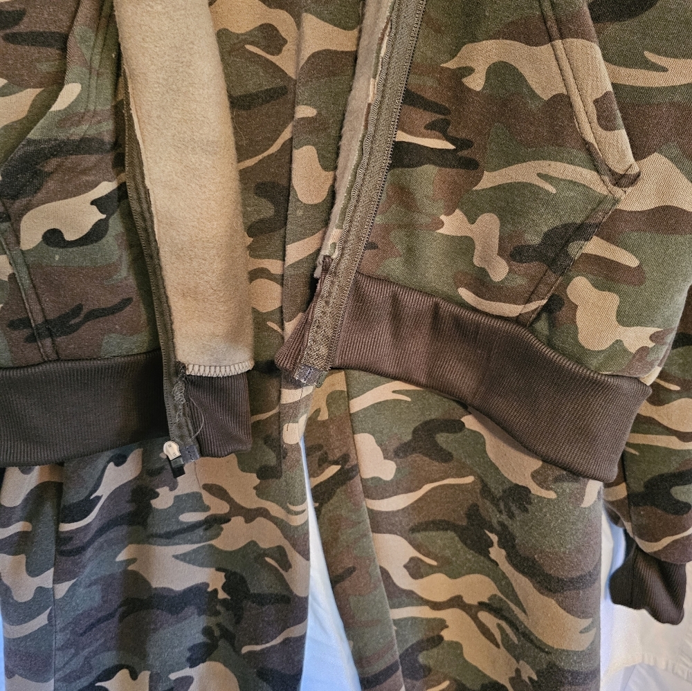 Men's sweat suit